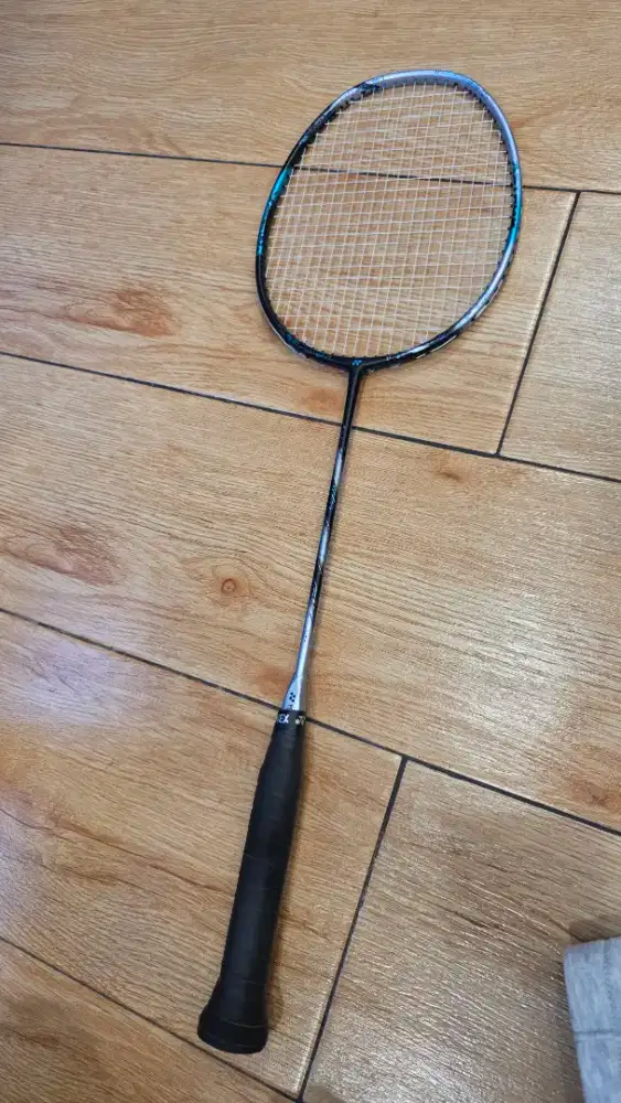 Raket Badminton Yonex 88D Pro Gen 3