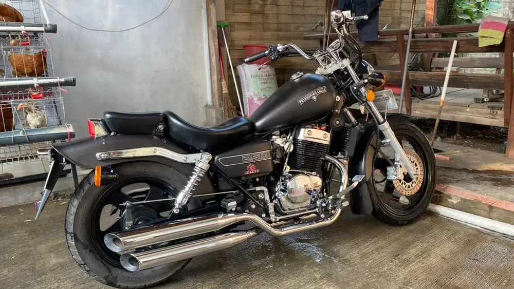 FORSALE! Benelli Patagonian Eagle 2022 KM 8000 PLAT D