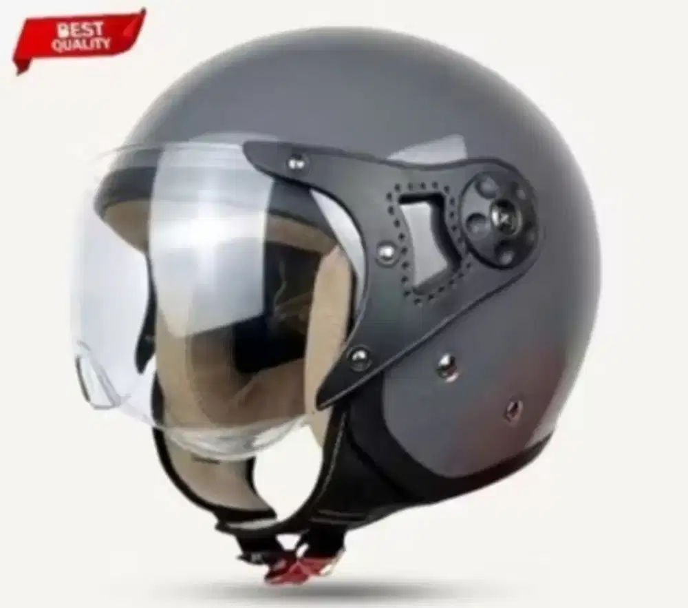 Helm cewe masih baru