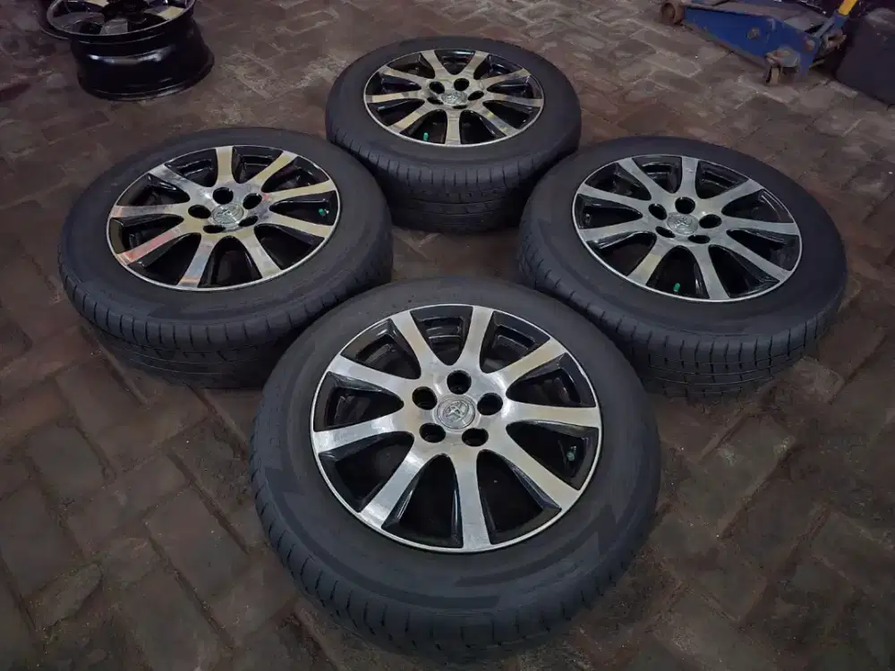 Velg Ban 90% Ori Camry R17 Innova Reborn Zenix Hilux Rush Terios Voxy