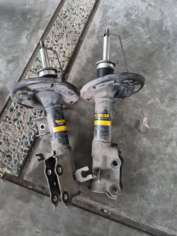 Shok depan mazda 2 skyactiv original