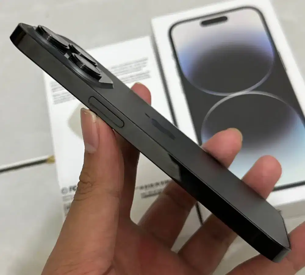 Handphone iPhone 14 Pro 128 GB Mulus
