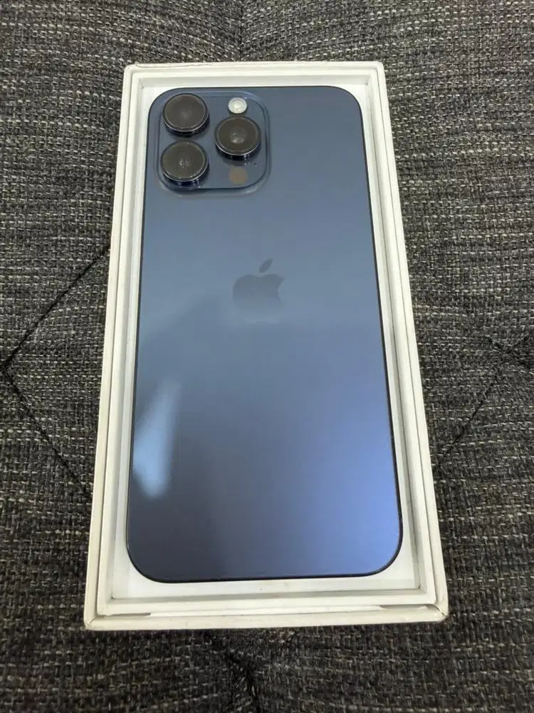 iPhone 15 Pro Max 256Gb Blue iBox