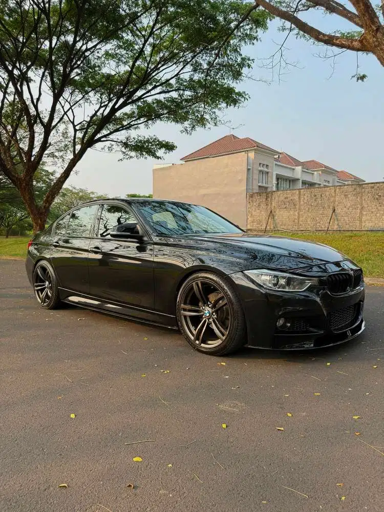 BMW F30 320i SPORT 2014