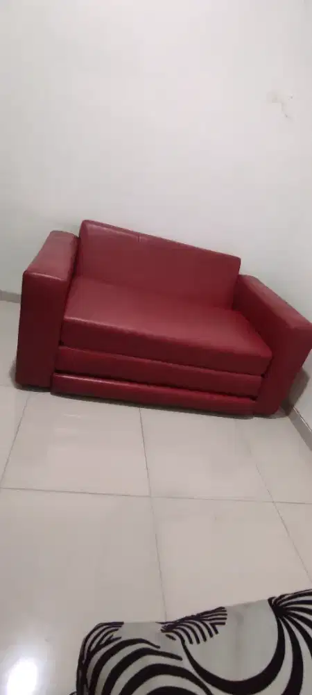 Sofa bed ( bisa Buat sofa Dan ranjang)  warna merah