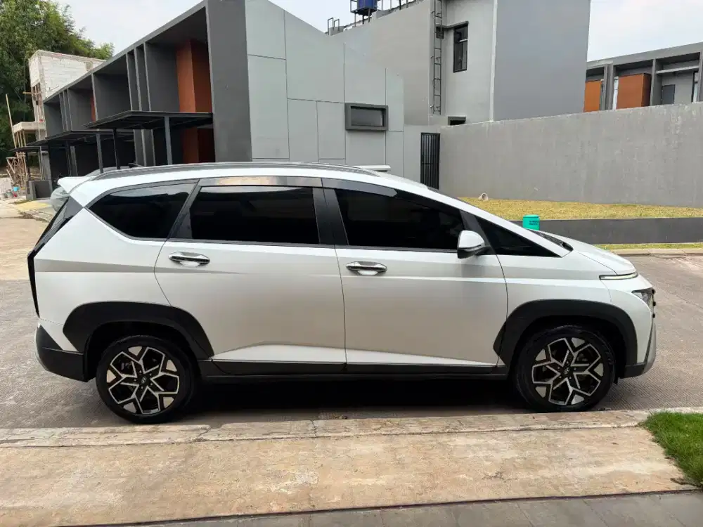 Hyundai Stargazer X Prime