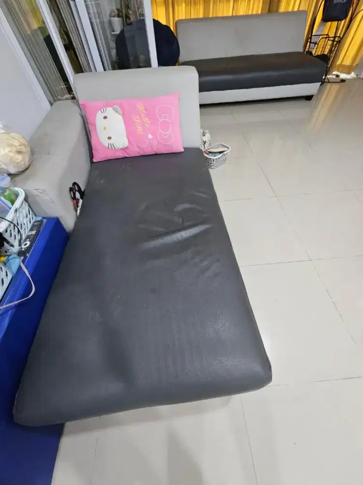 Sofa sudut bekas