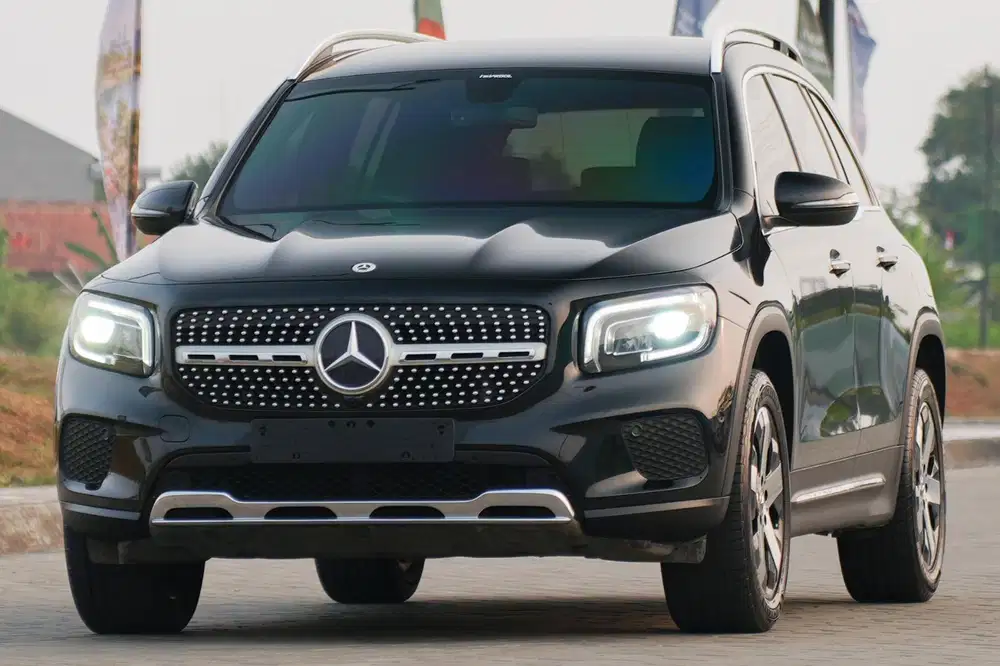 3 Row! Mercedes Benz GLB200 1.3 Progressive Line 2021 glc200 x1 gla200