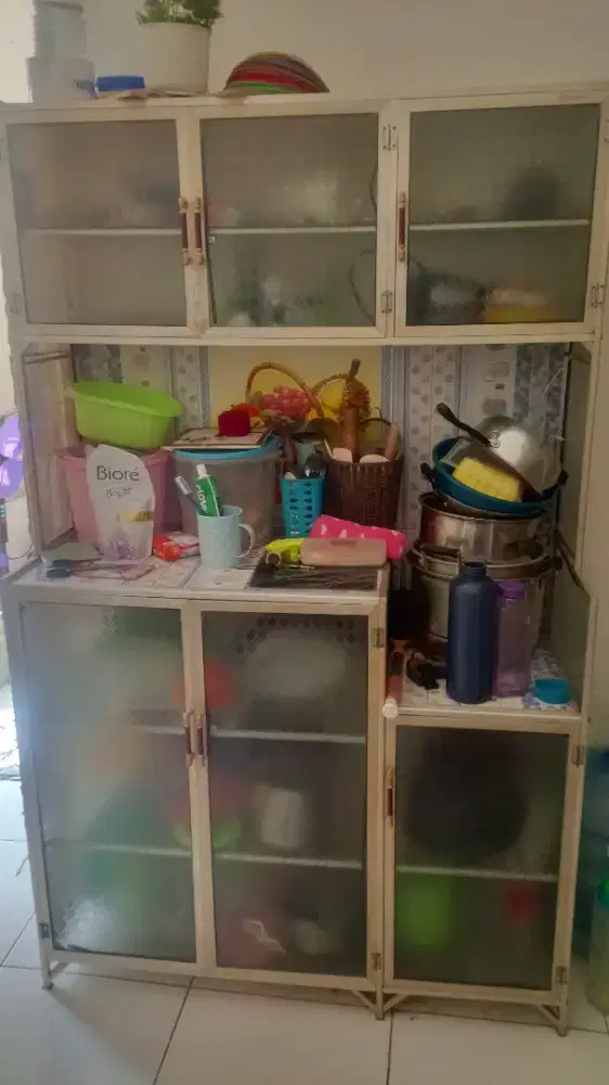 Rak piring 3 pintu