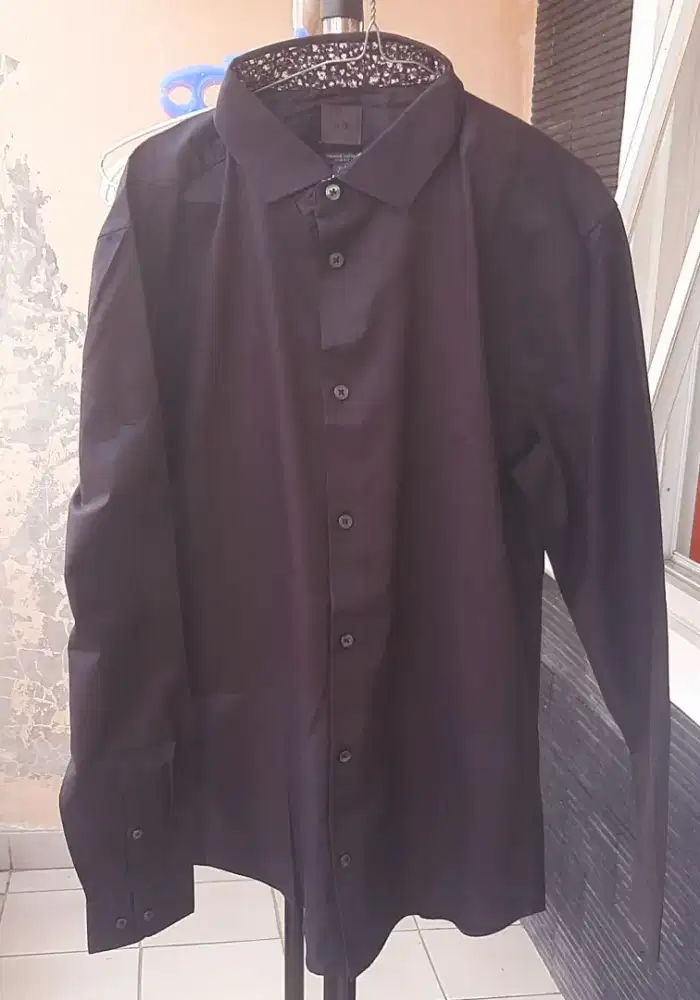 Kemeja hitam H&M sz M
