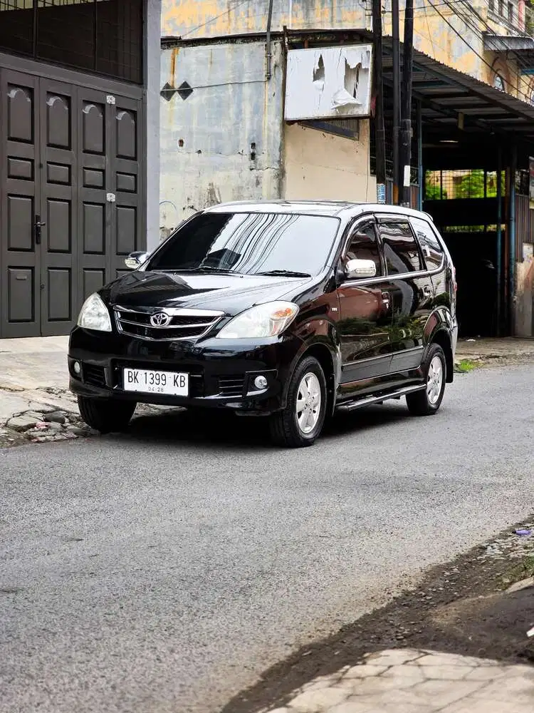 Toyota Avanza 2010 Bensin
