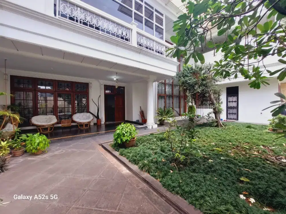 DIJUAL Rumah Asri di Ragunan - Jakarta Selatan