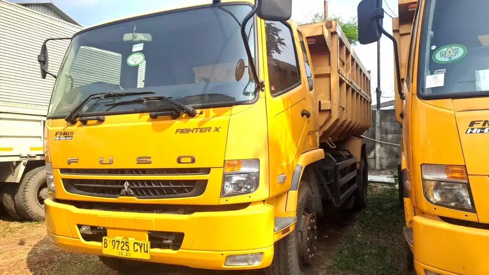 9rbKM MURAH Mitsubsihi Fuso engkel 4x2 Hi Gear dumptruck 2023 dumptruk