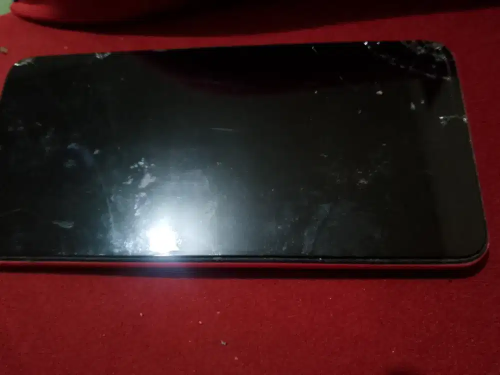 Jual hp Samsung A 10 kondisi lcd rusak tapi mesin masih bagus
