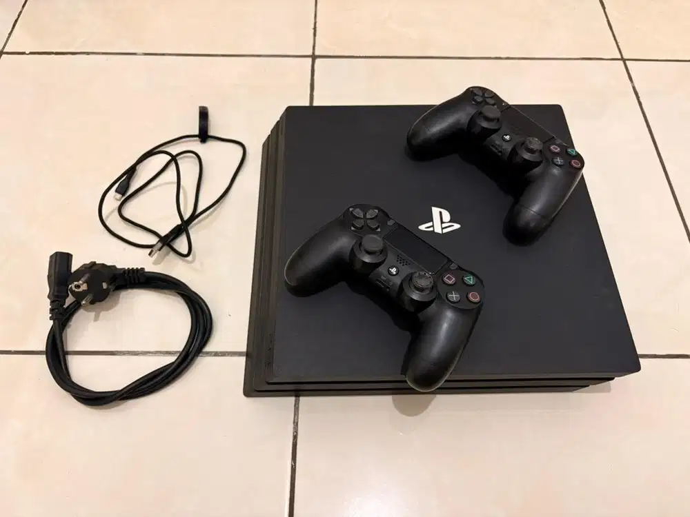 PS4 Pro 1TB SSD - custom Liquid Metal