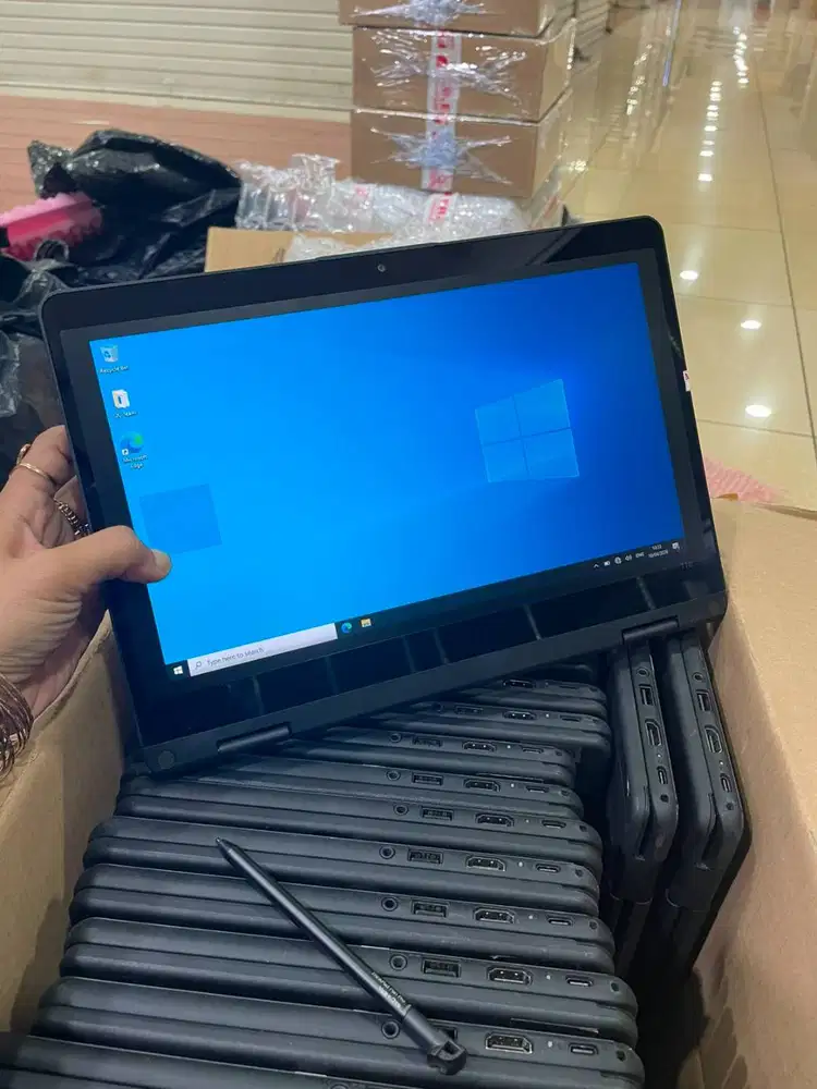 LAPTOP SEKOLAH & KULIAH LENOVO YOGA I5 GEN8 8/256 11.6 INCH TOUCH *ETM