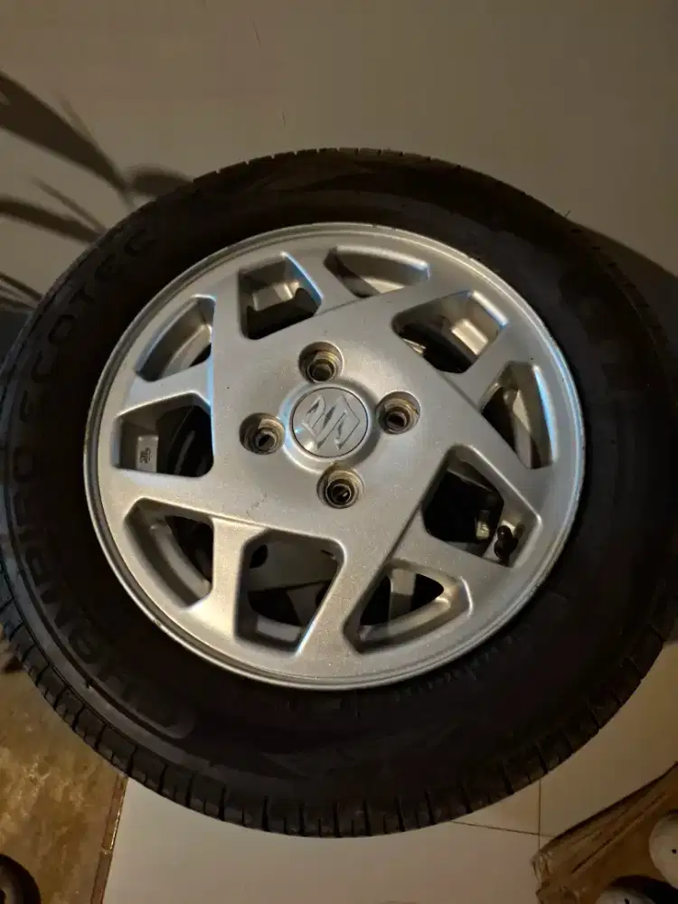 Velg ban karimun wagon GL 2017