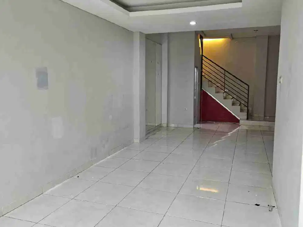 Disewakan Rumah 2,5 Lt di Gading Arcadia Kelapa Gading Jakarta Utara