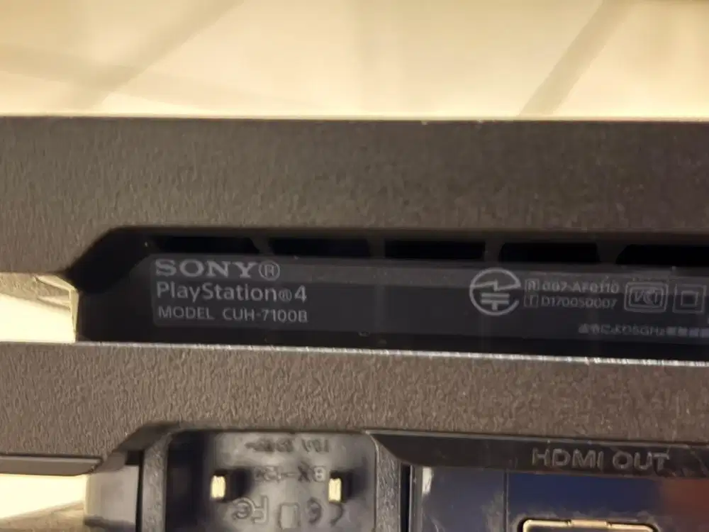 PS4 Pro 1TB SSD - custom Liquid Metal