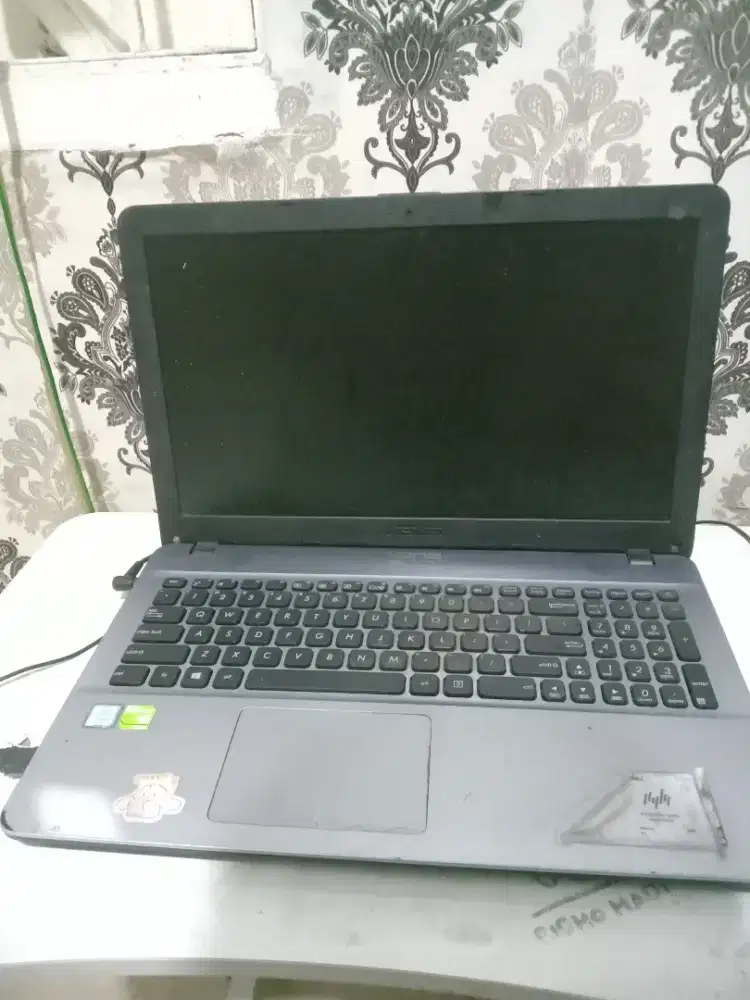 ASUS X541U Core I3
