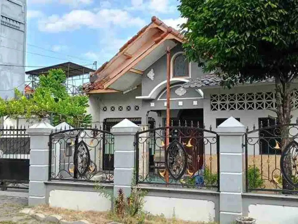 Di Jual cepat rumah JL Janti Plumbon/Babadan Desa Banguntapan Bantul 
(perbatasan bantul Jogjakarta)