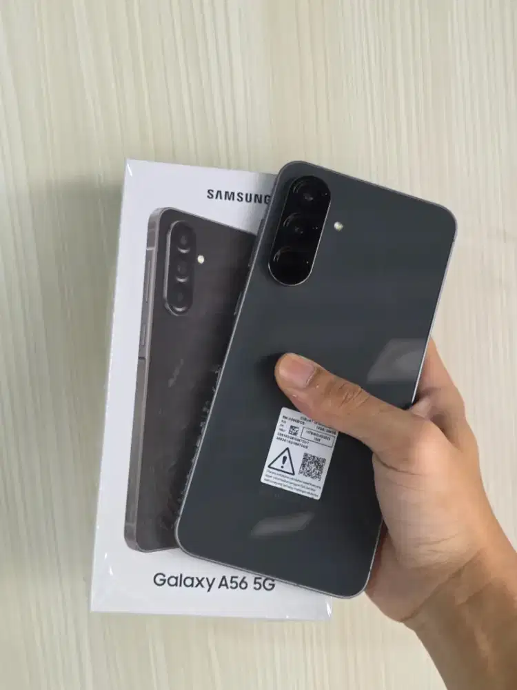 Samsung a56 5g 12/256 second like new garansi resmi Indonesia