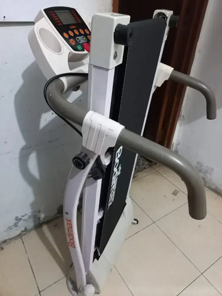 Treadmill Bodymax