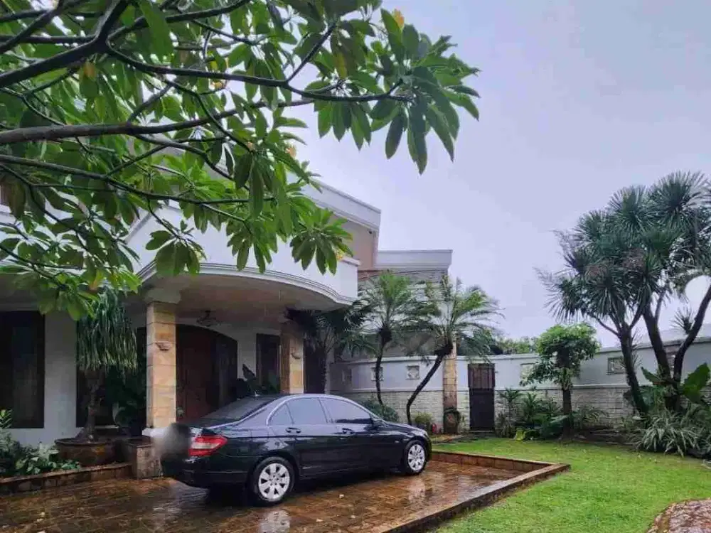 DIJUAL RUMAH MEWAH SEMI FURNISH SIAP HUNI DI PONDOK INDAH JAKSEL