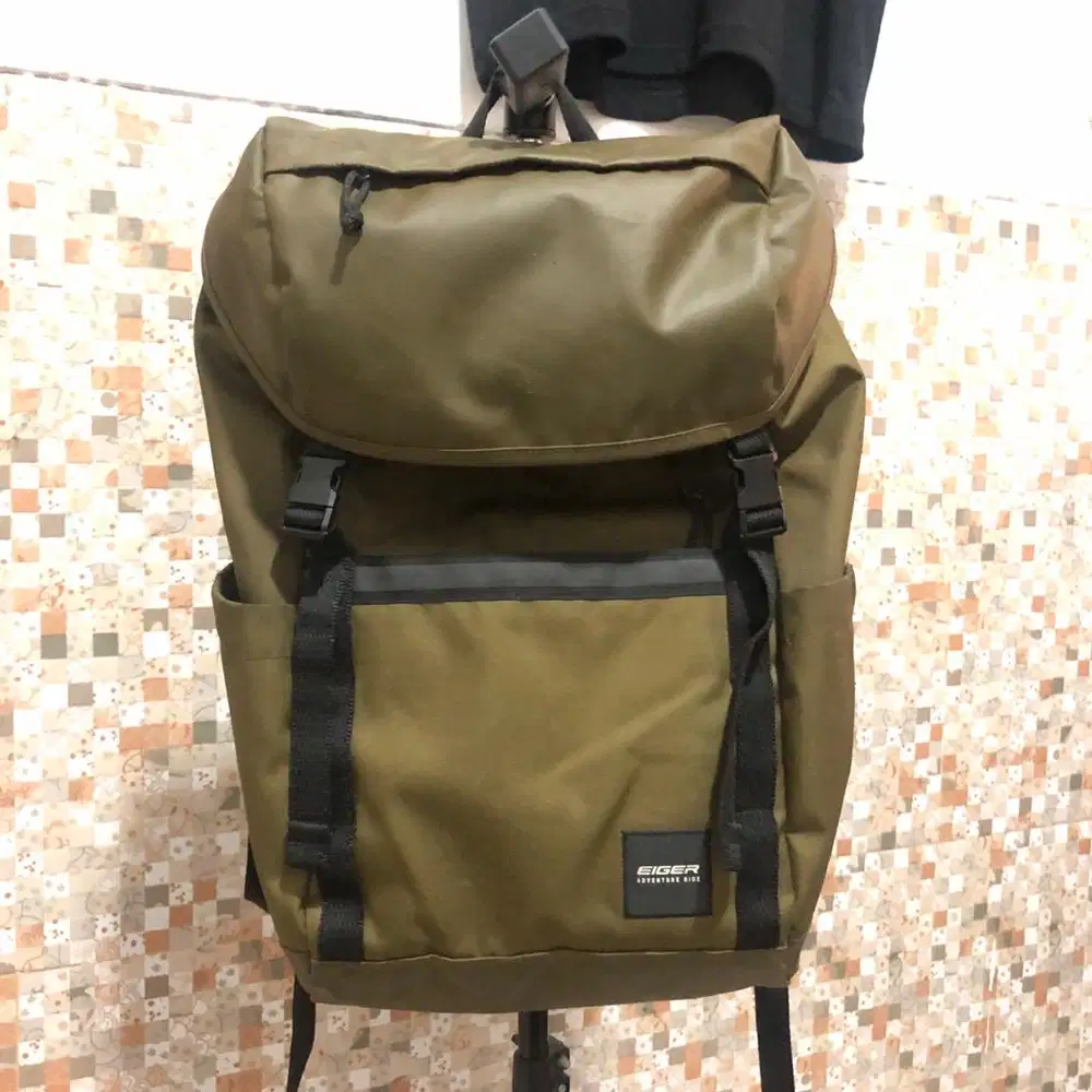 Tas ransel daypack eiger original 20L