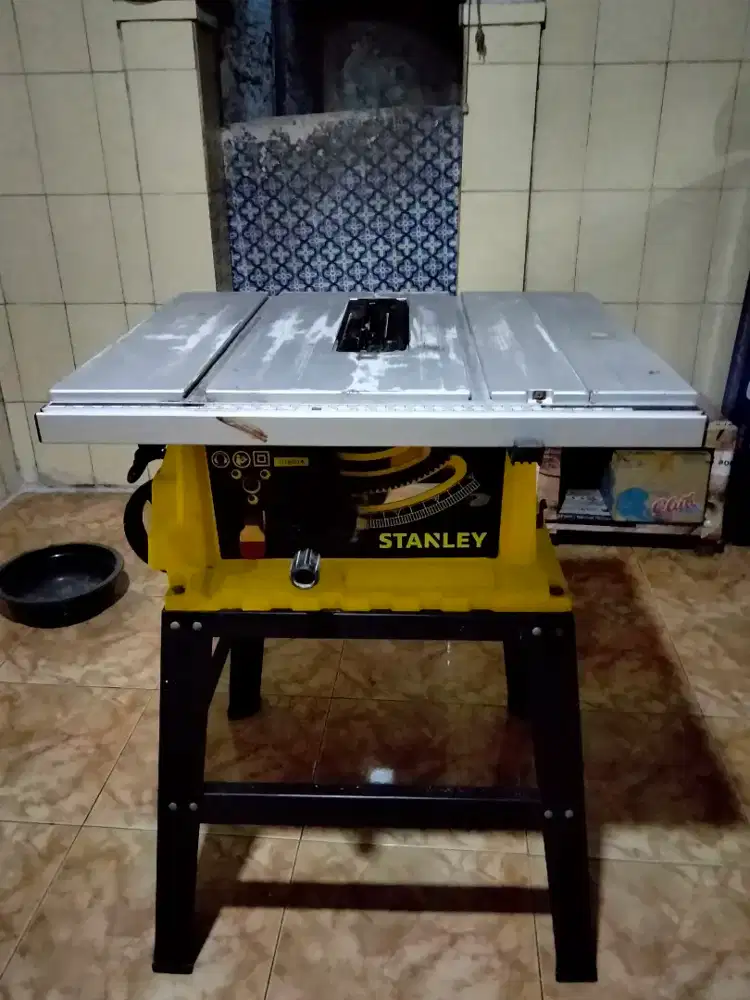 Mesin table saw stanley second sangat baik