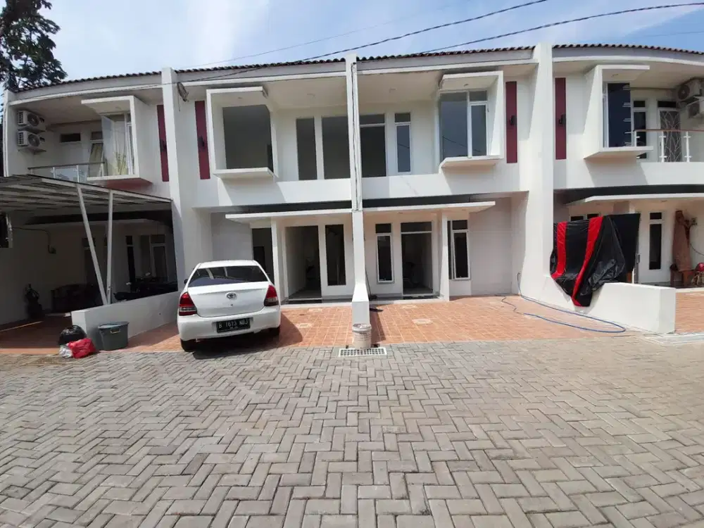 Rumah cluster siap huni di Jatimakmur RoW cluster lebar ,SHM sudah pecah harga terjangkau cuma 1,1M