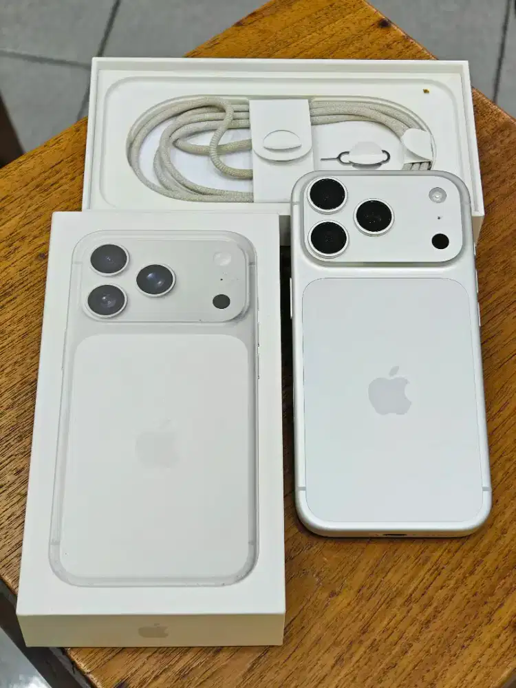 iPhone 17 Pro 256 Gb silver Garansi Resmi iBox