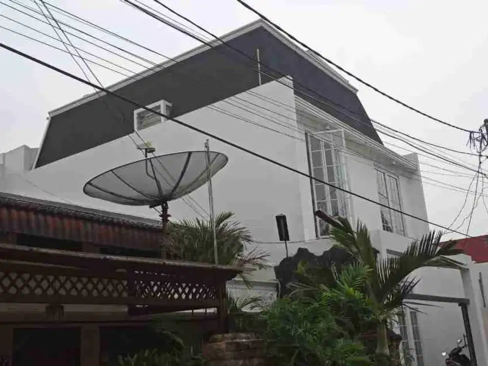 RUMAH SEWA RADIO DALAM KEBAYORAN BARU JAKARTA SELATAN