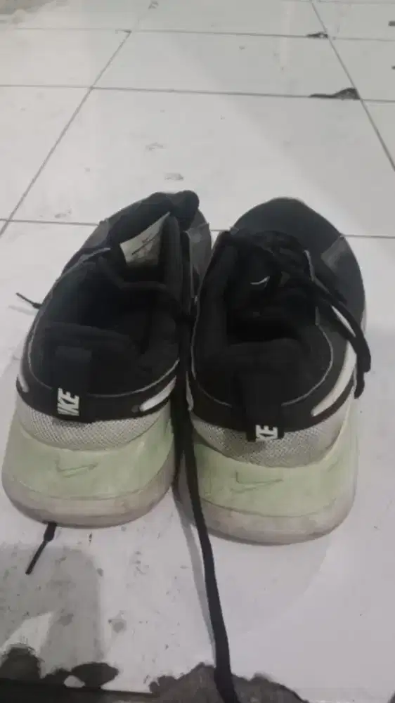 Sepatu sneakersbpria