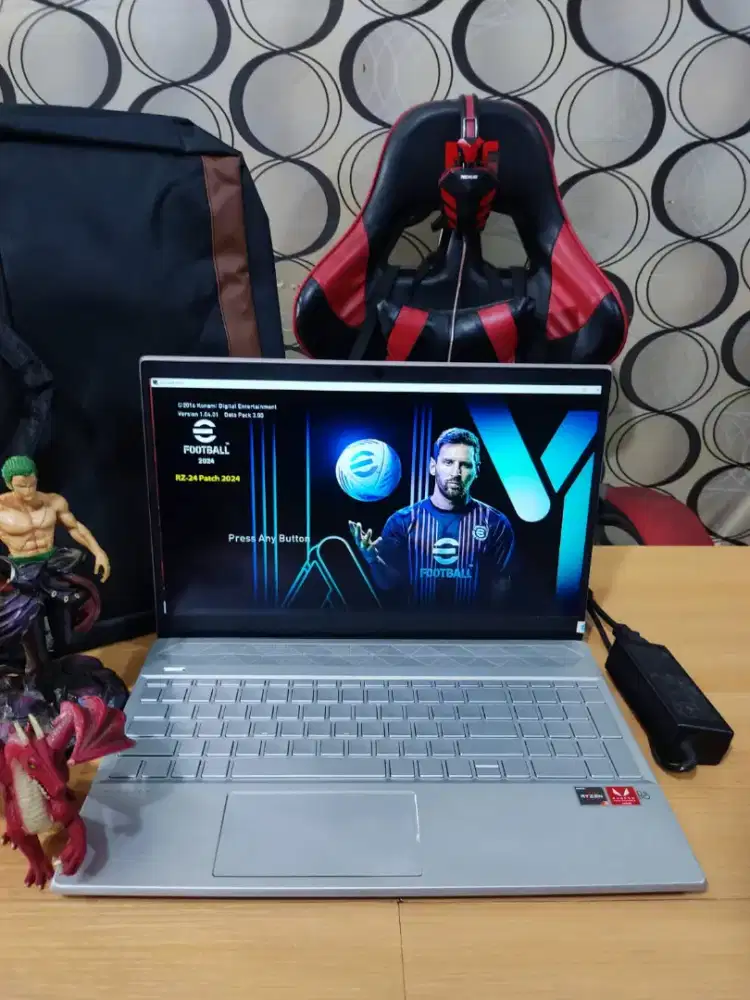 Laptop Pro HP Pavilion 15 Ryzen SSD 512GB Siap Pakai