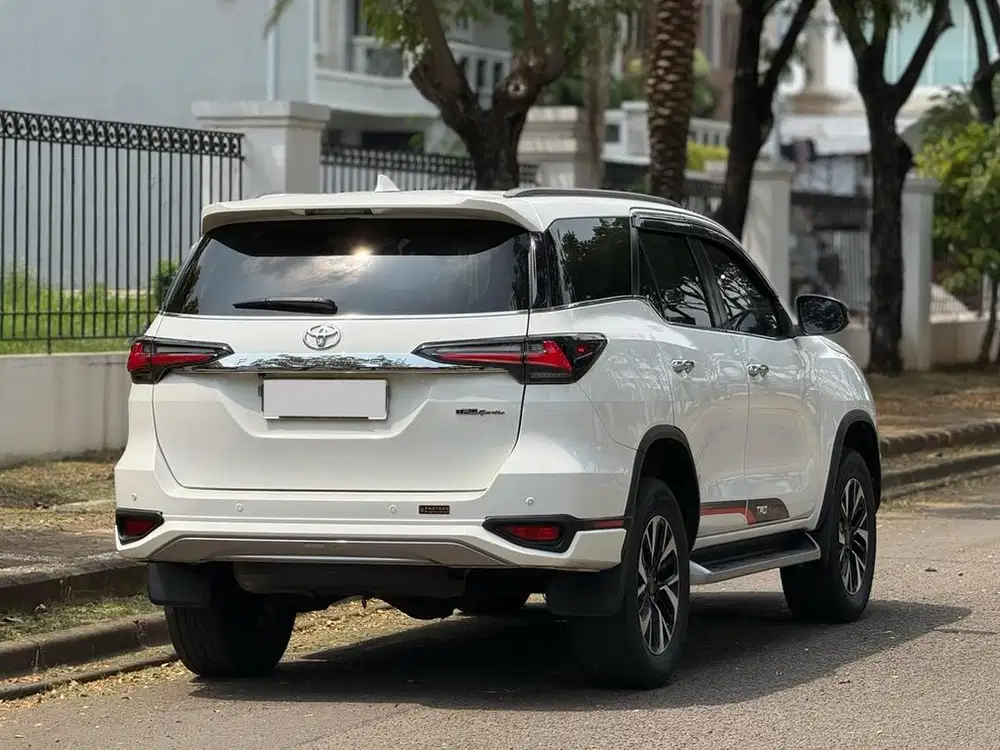DIJUAL CASH TOYOTA FORTUNER VRZ TRD 2019/2020