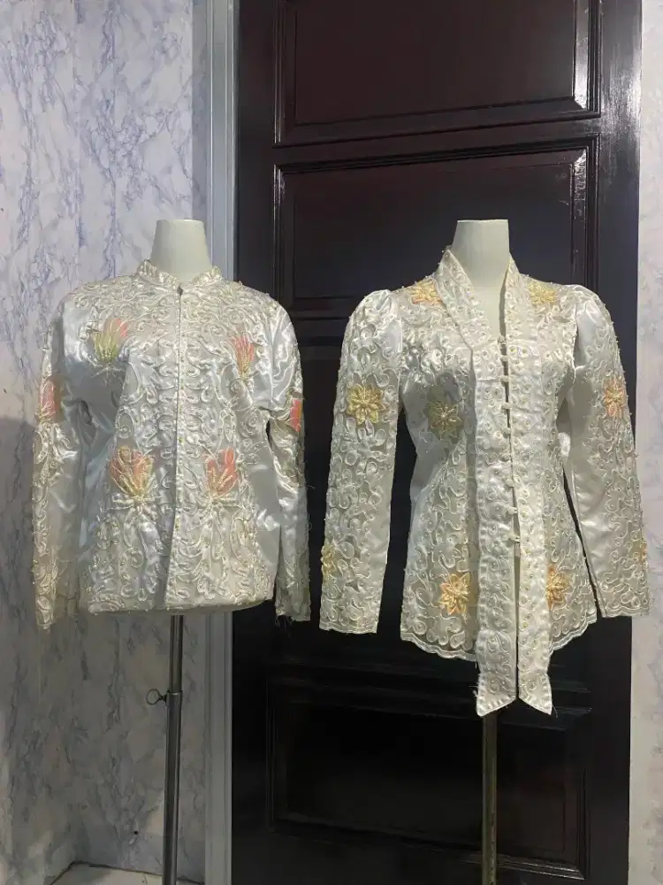 Sepasang Kebaya satin payet dan beskap pengantin warna putih