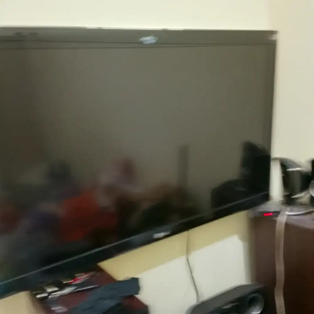 TV LCD Merk LG 42 Inch