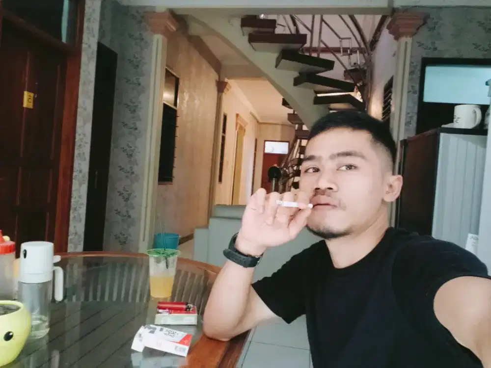Mencari kerja apa saja