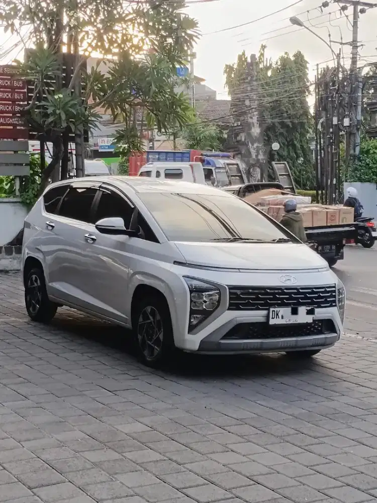 HYUNDAI STARGAZER PRIME AT LOW KM SEPERTI BARU