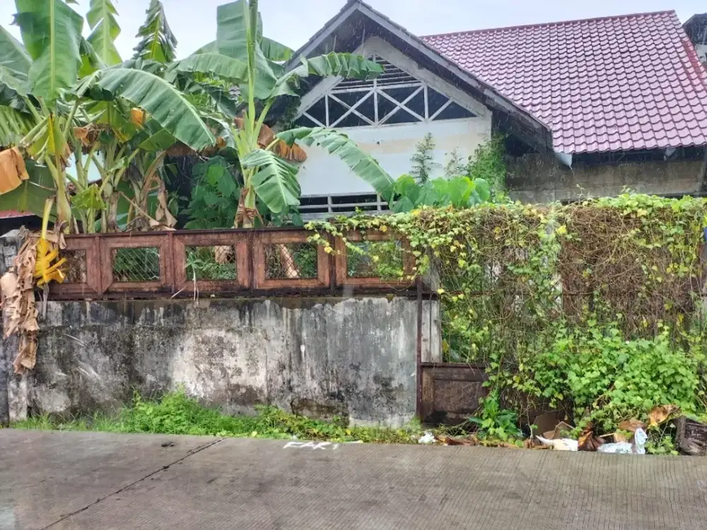 Tanah + Rumah Lama Kompleks BPH Alauddin Makassar
