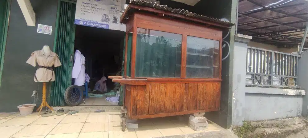 Gerobak Jualan Mie Ayam Bakso dll ada roda
