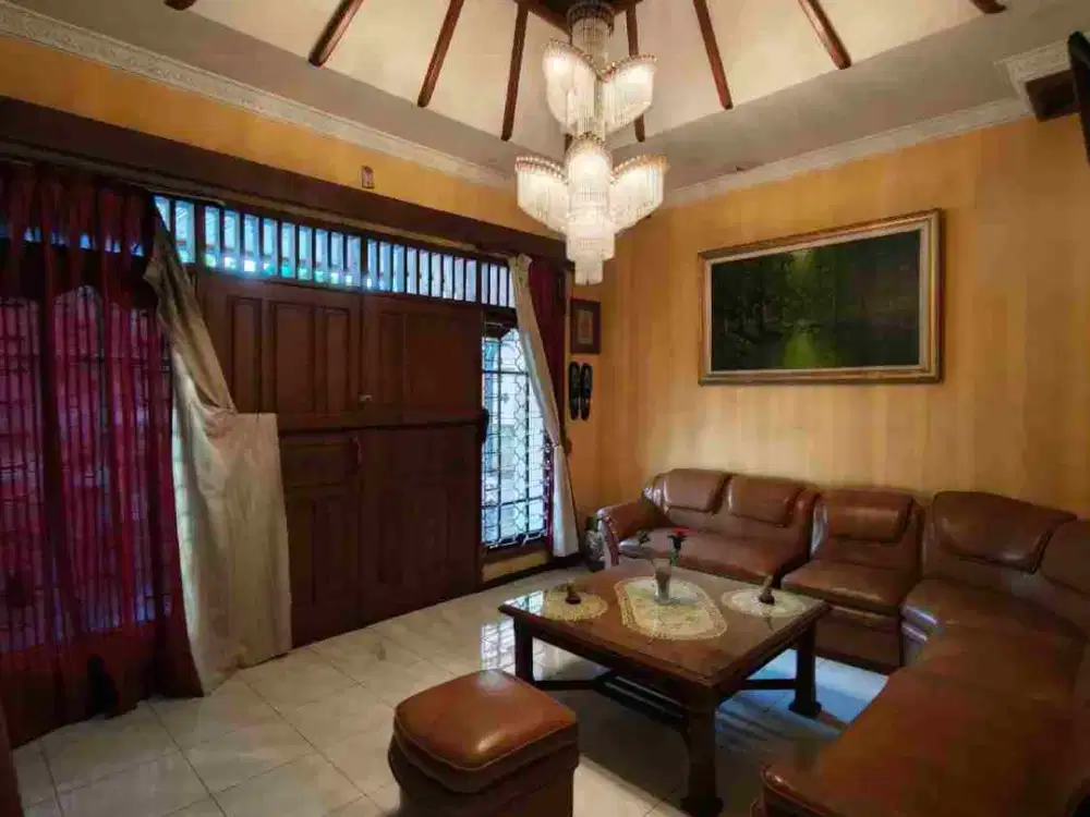 Dijual rumah harga tanah pinggir jalan raya