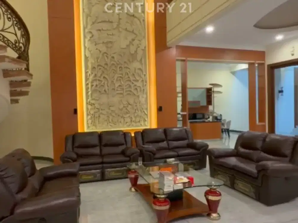 Rumah Cantik Furnished 2 Lantai Bukit Gading Mediterania