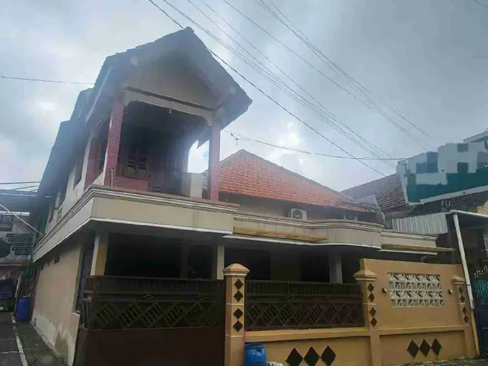 Rumah Hook Lokasi Wage Taman Sidoarjo