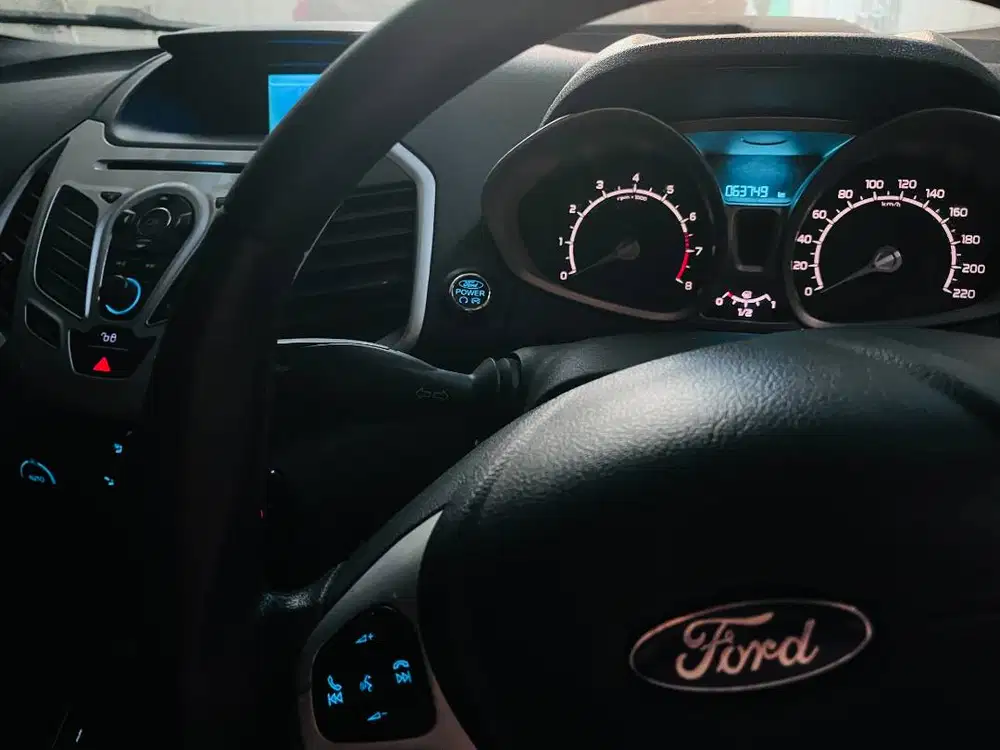 FORD ECOSPORT TITANIUM 2015 AT | 63.000KM