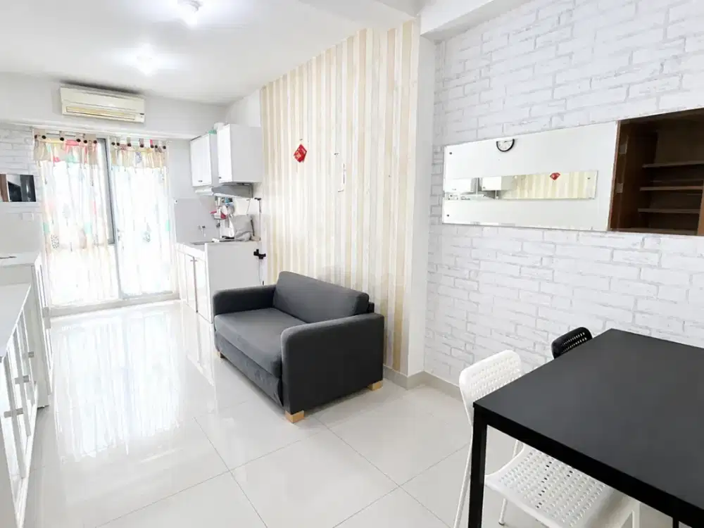 Disewakan 2 Bedroom Oak Tower A – View City, Full Furnish, Dekat Halte Bermis, Lantai 3, Pulo Gadung