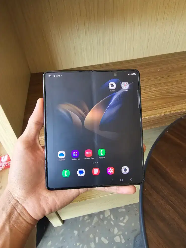 Samsung Z Fold 4 12/512GB Resmi Sein Black Lengkap