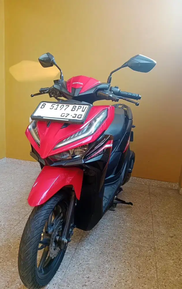 Dijual Cepat !! Vario 2025 Merah Low KM