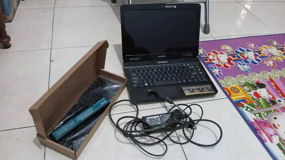 DIJUAL LAPTOP ACER eMACHINES